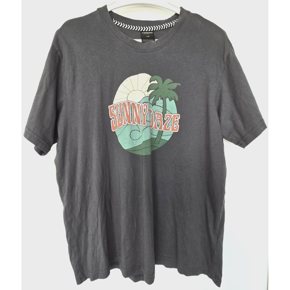 Far West T Shirt Size L Designed for Canadian Grey Graphic Palmtree Vintage Chic